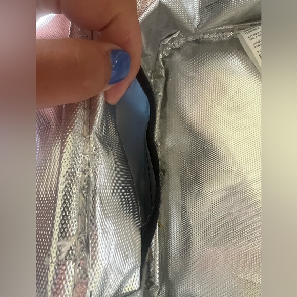 Crate and Barrel kids backpack and lunch box - Picture 6 of 6